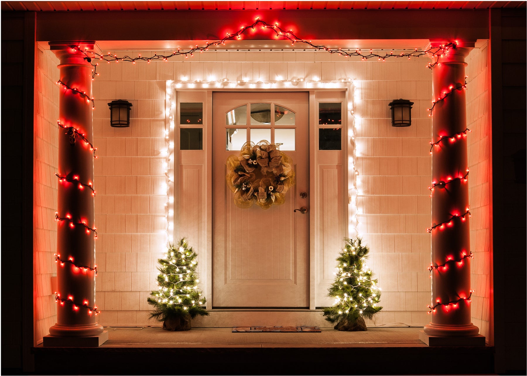 Welcoming Holiday Entryway